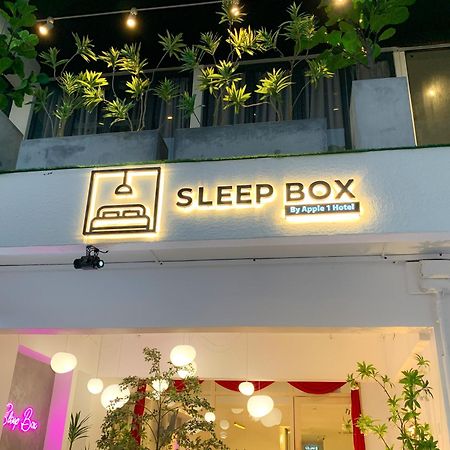 Sleep Box Penang Hotell George Town Exteriör bild