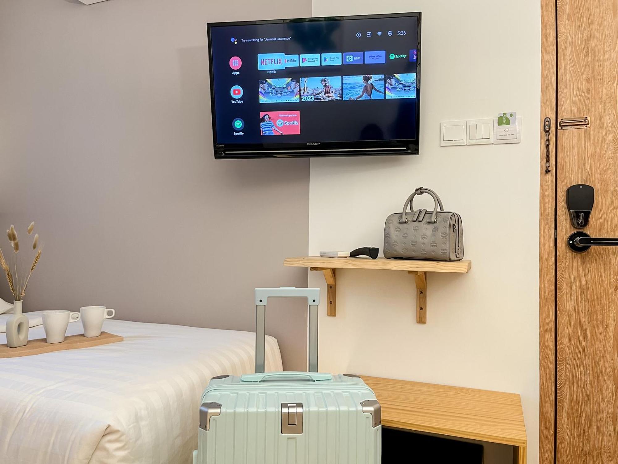 Sleep Box Penang Hotell George Town Exteriör bild
